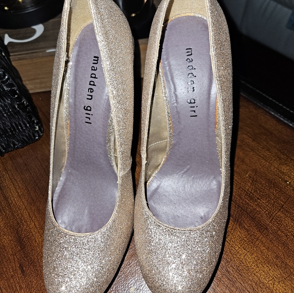 Madden Girl Gold Stilettos - Picture 2 of 4